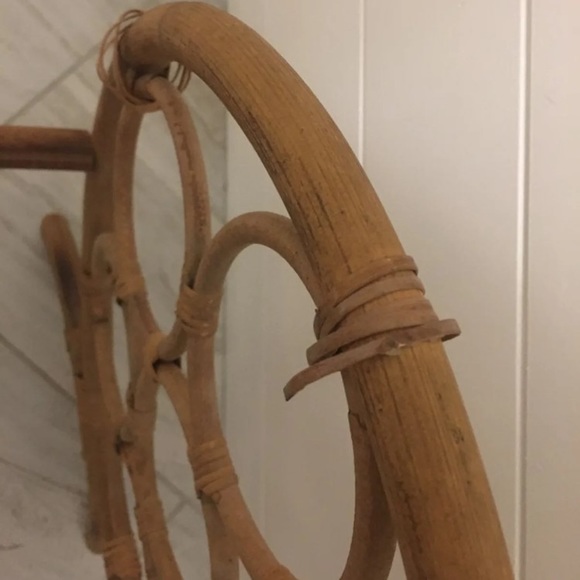 Sold 🔺 - Picture 3 of 5